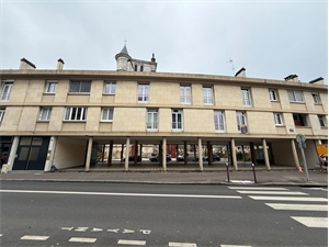 t6 et plus à la vente -   60000  BEAUVAIS, surface 3 m2 vente t6 et plus - UBI454528139